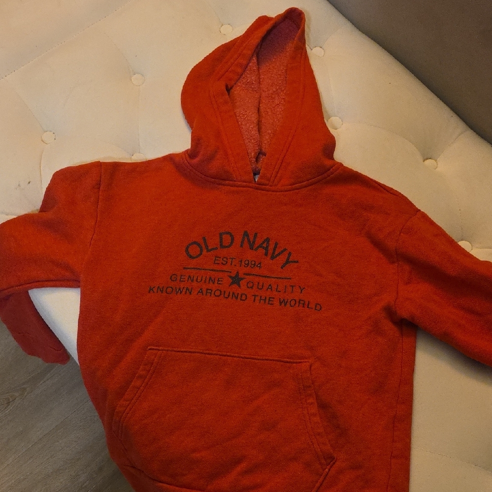 Old Navy Men's Red Hoodie Sweater